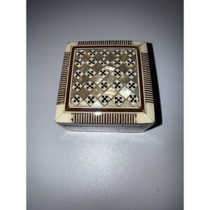 Egyptian‎ Inlaid Mother of Pearl Jewelry Square Box Flower Handmade Q